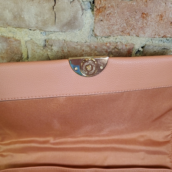 A new day faux pebbled leather cross body bag - Picture 5 of 8